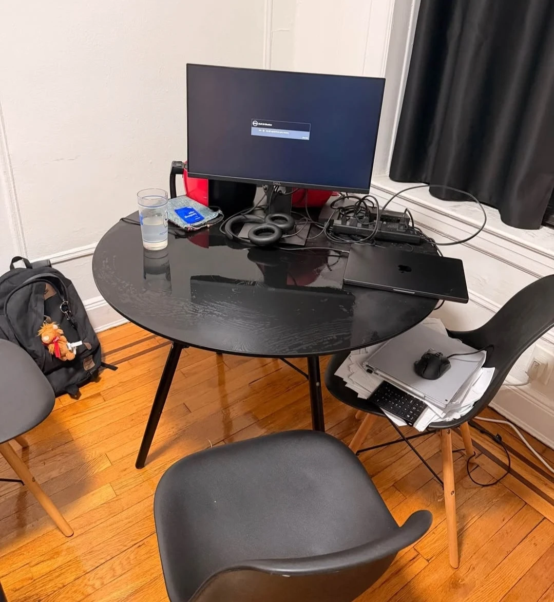 Black Round Dining Table with 4 chairs - photo 2
