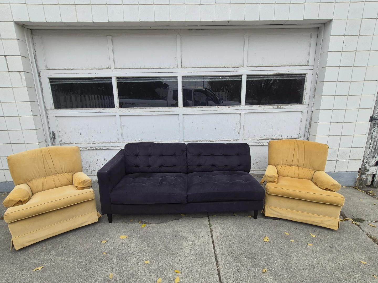 Dark Grey Sofa and Pair of Yellow Armchairs - photo 4