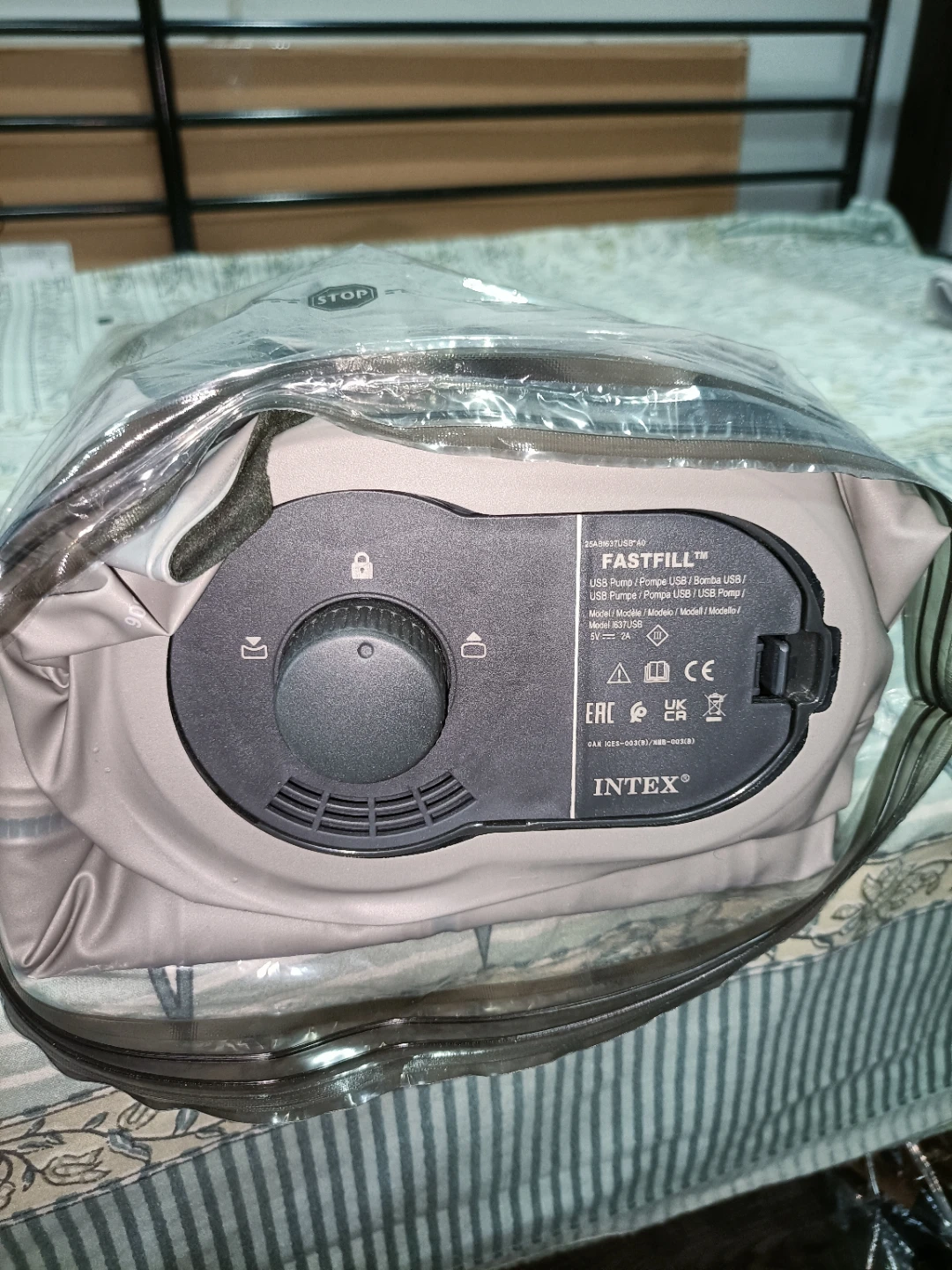Intex FastFill Queen size air mattress with Pump