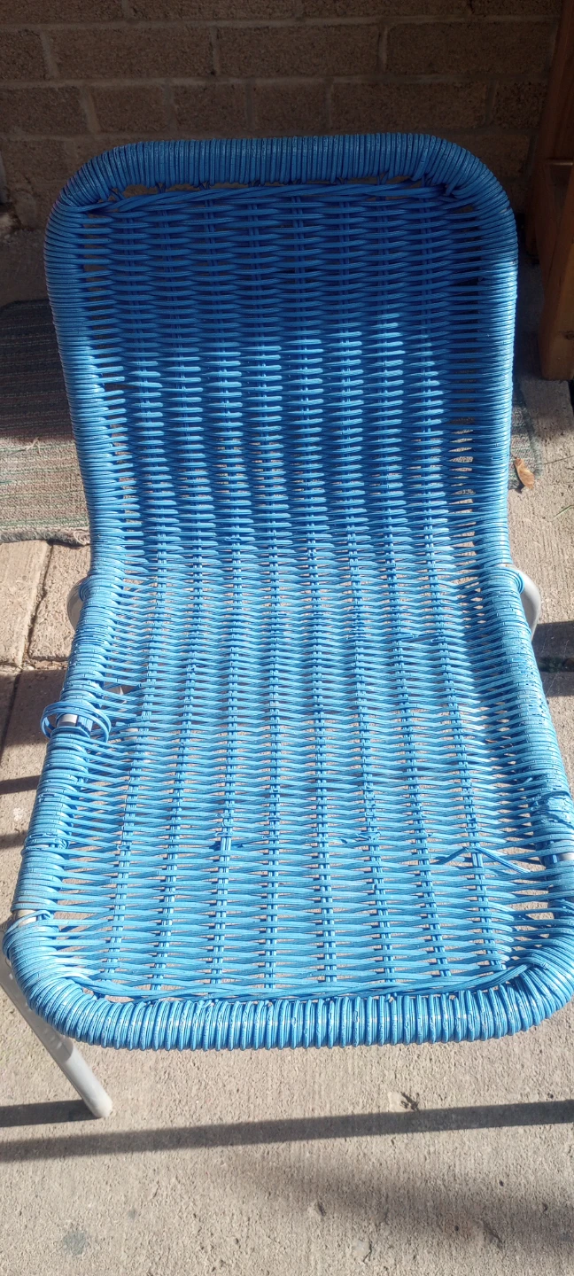 Blue woven patio chair - photo 2