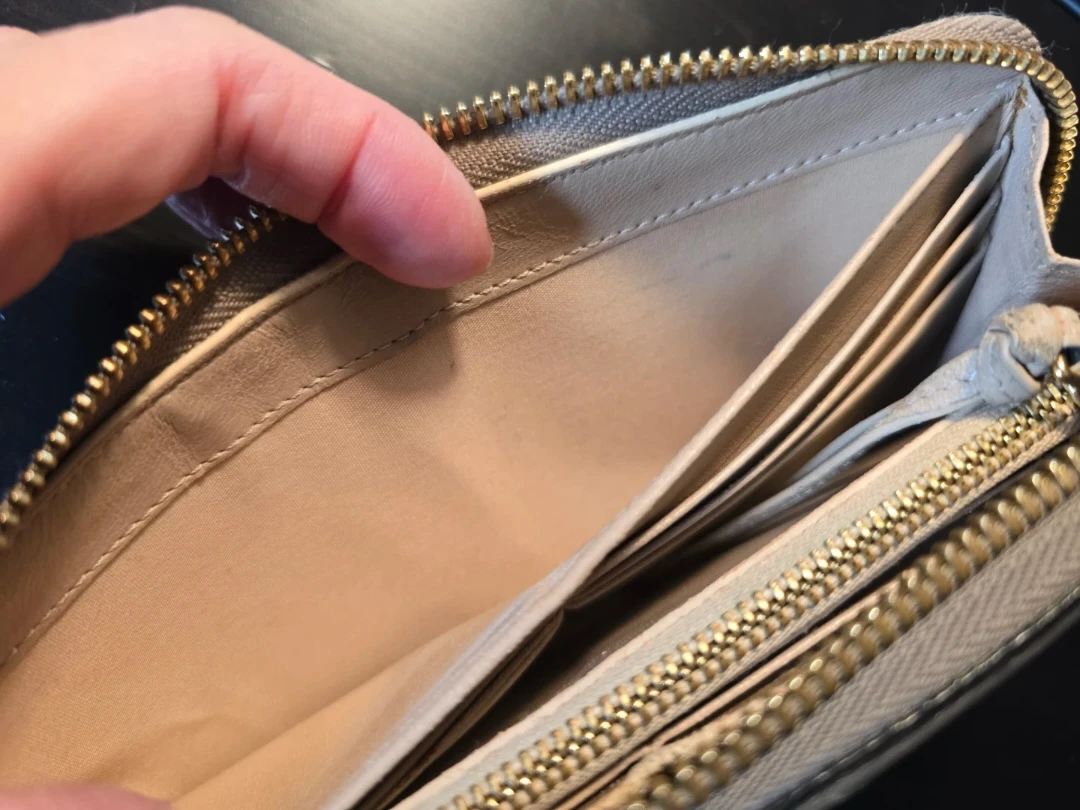 Chloé Leather Zip Around Wallet - photo 4