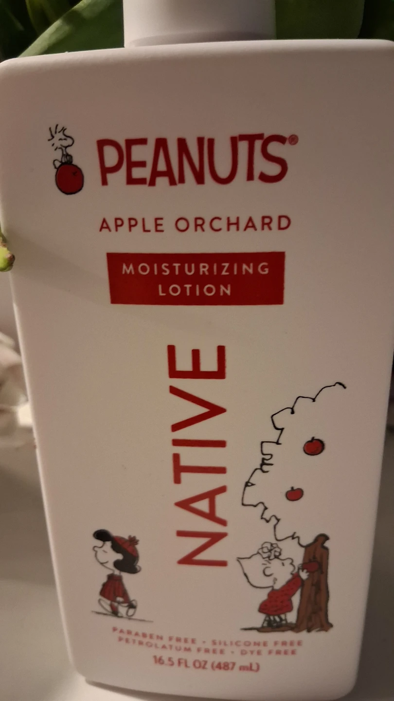 Native Peanuts Apple Orchard Moisturizing Lotion