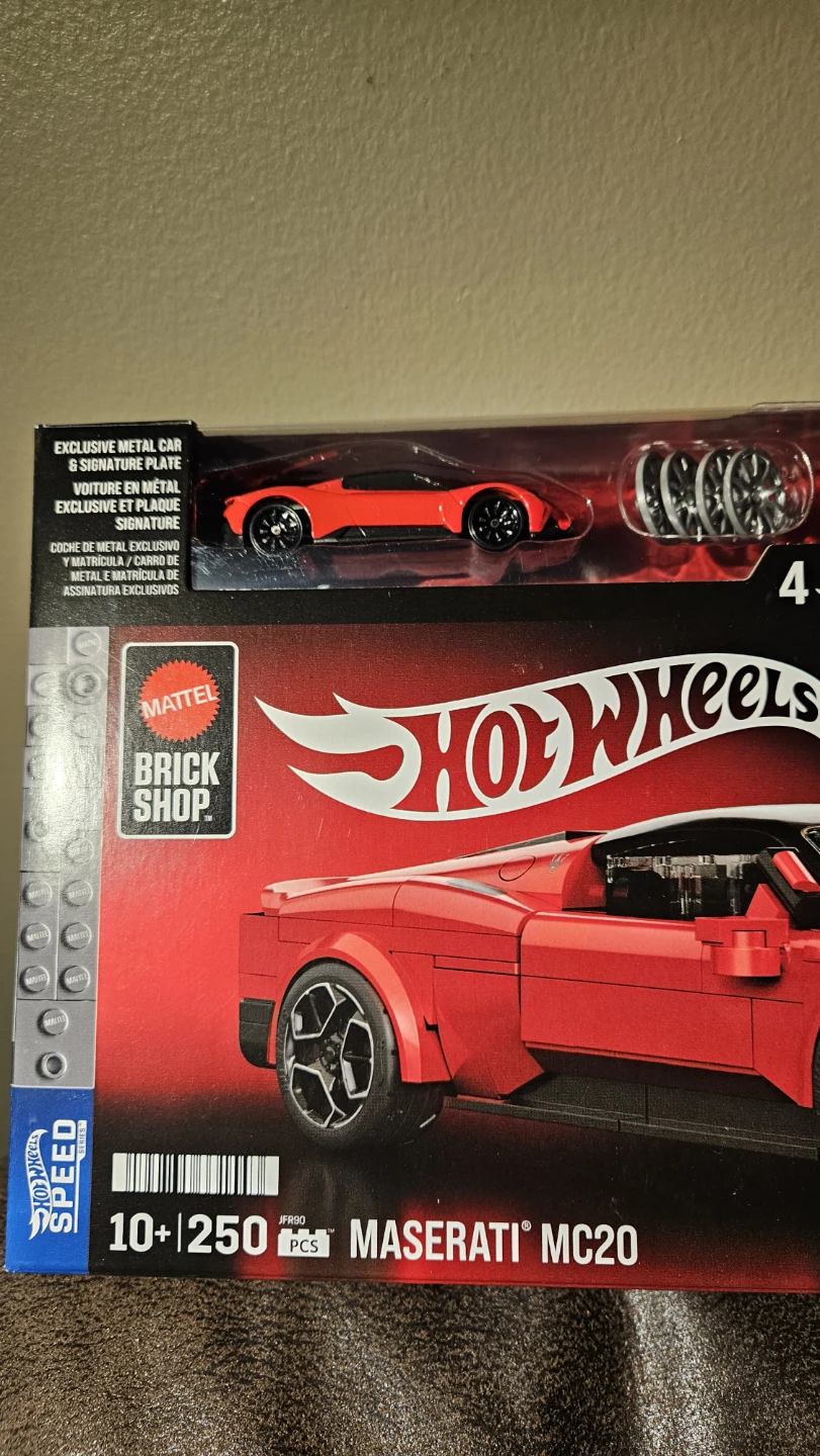 Hot Wheels Brick Shop Maserati MC20 - photo 2