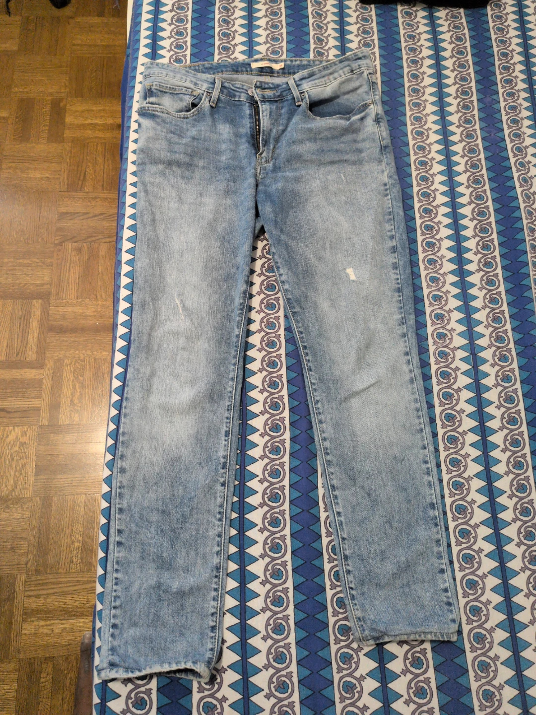 Women's Levi's Light Wash Denim Jeans