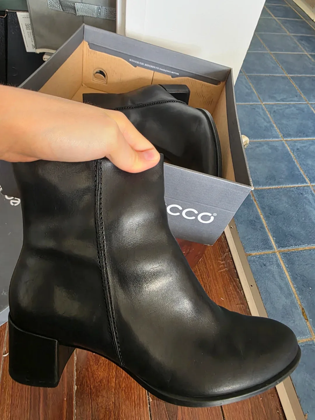 Ecco Black Leather Ankle Boots - photo 4