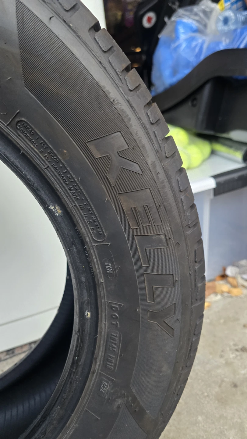 Set of 4 Kelly Edge Touring 235/60R18 Tires - photo 2