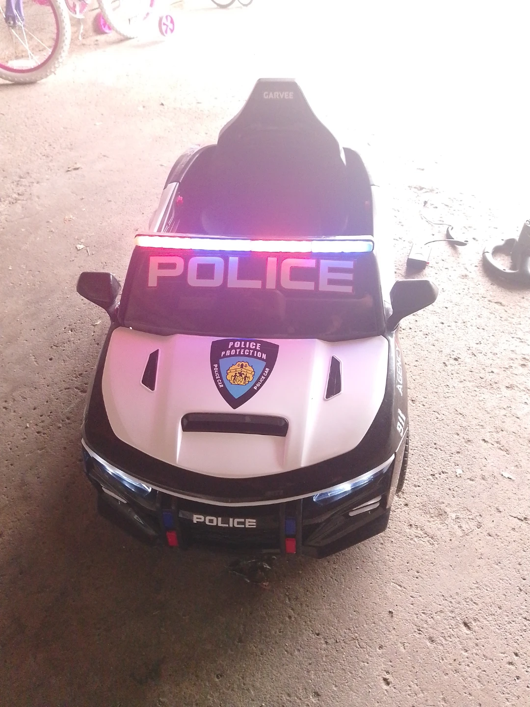 Qaba 12V Kids Electric Police Car 🚔