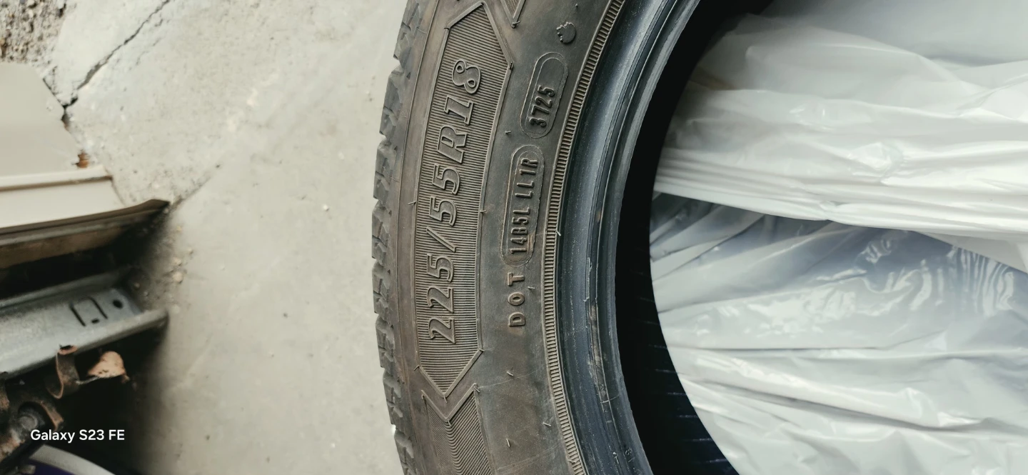 Goodyear WinterCommand Ultra Tires 225/55R18 - photo 2