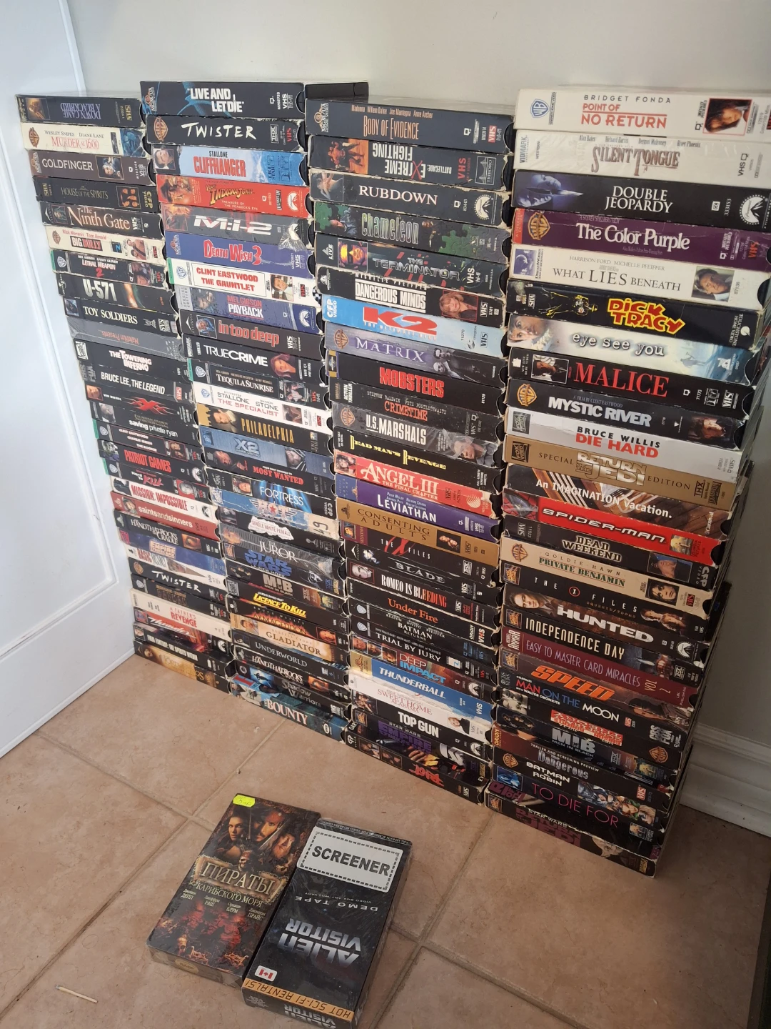 Large collection of assorted vintage VHS movies - photo 2