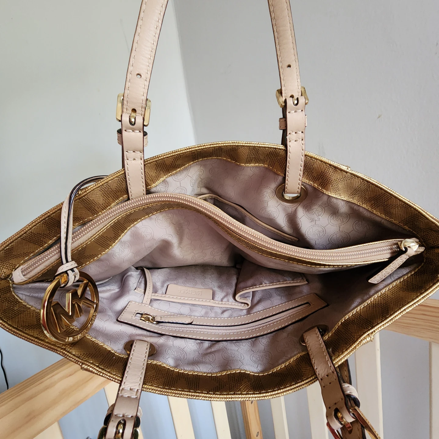 Michael Kors Metallic Gold Signature Logo Tote Bag - photo 3