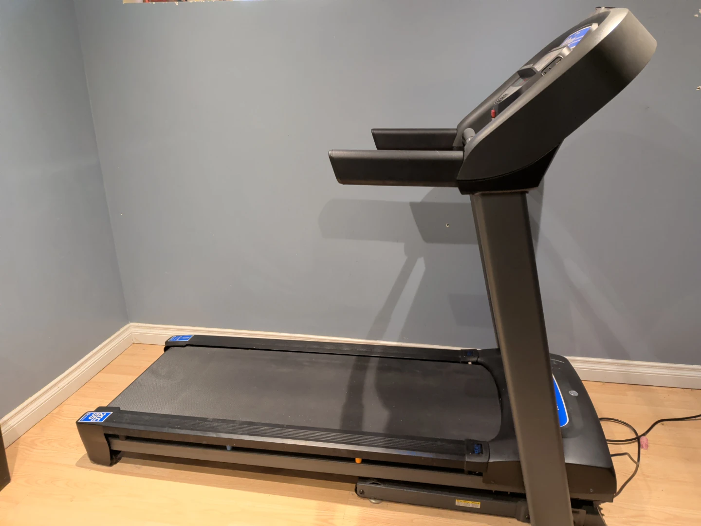 Horizon Fitness T101 Treadmill - photo 3