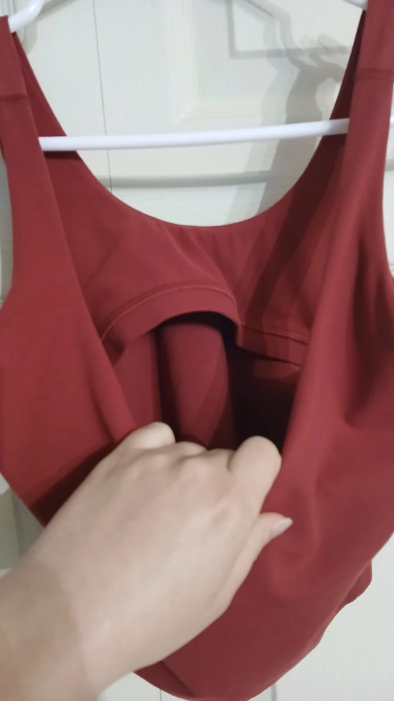Lululemon Align tank top burgundy, size 6 - photo 3