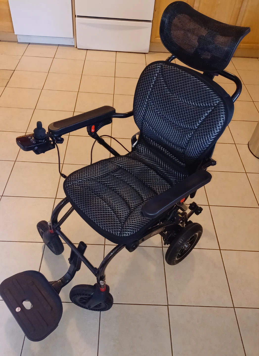EASWE B10 Electric Wheelchair - Virtually Brand New!