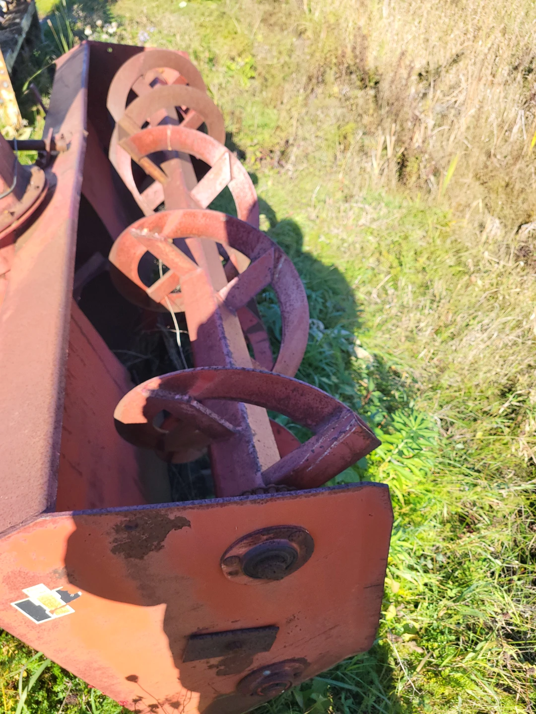International 80 Snowblower - photo 2
