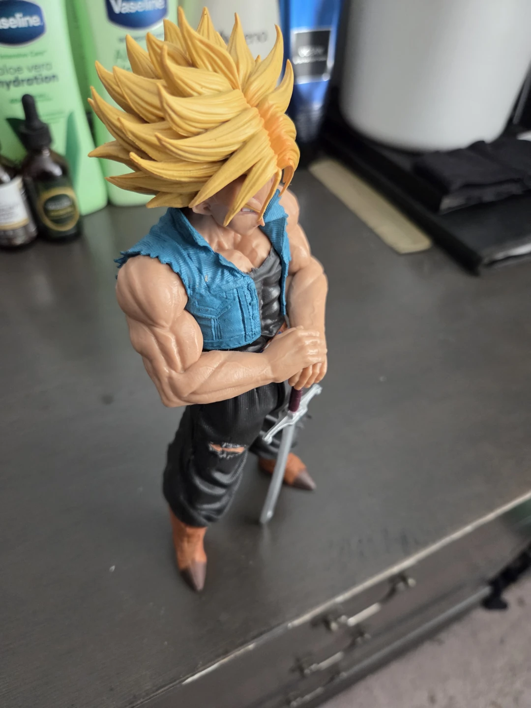 Dragon Ball Super Trunks Figure - photo 3