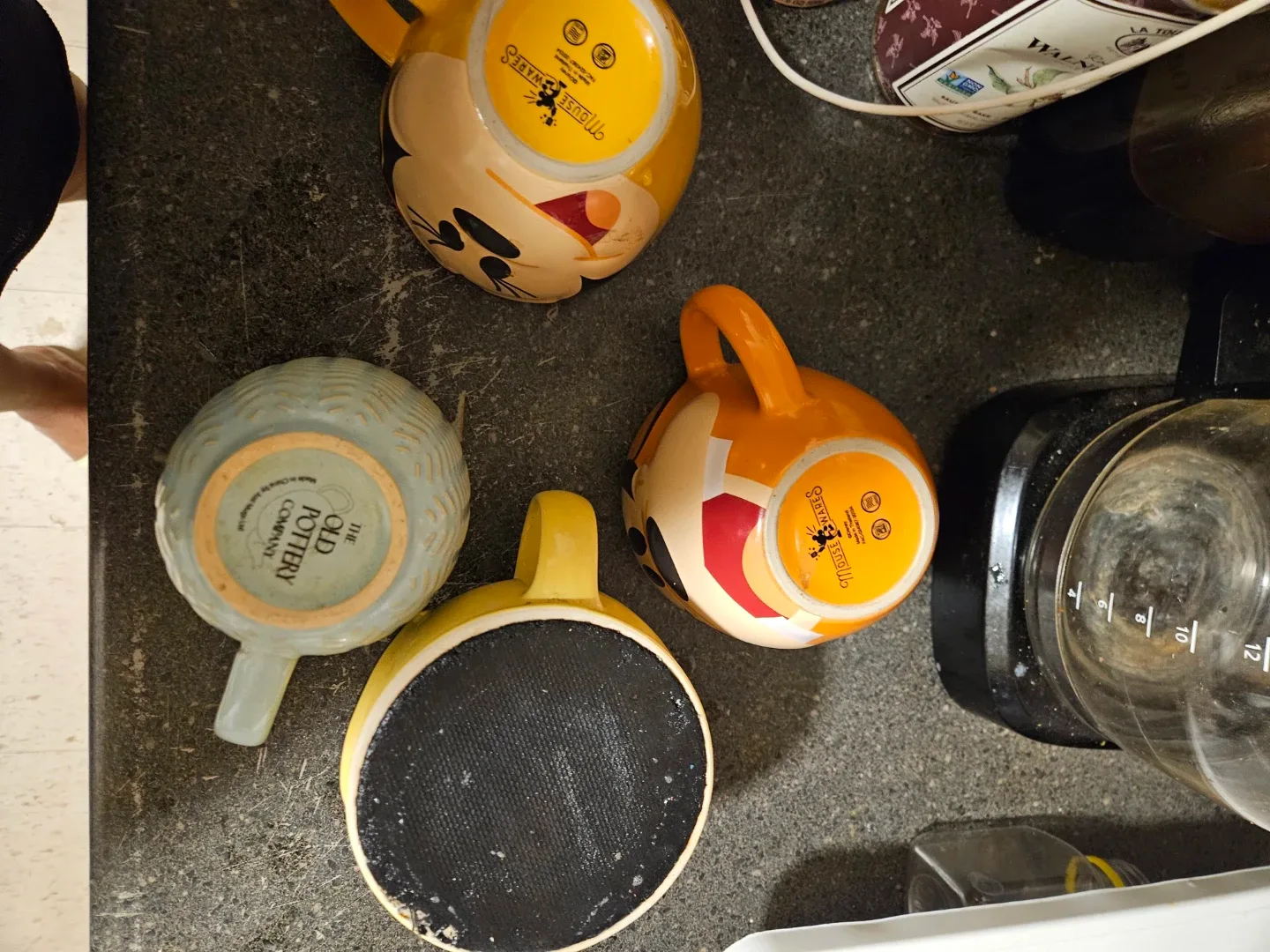 Set of 4 Assorted Ceramic Mugs - photo 2