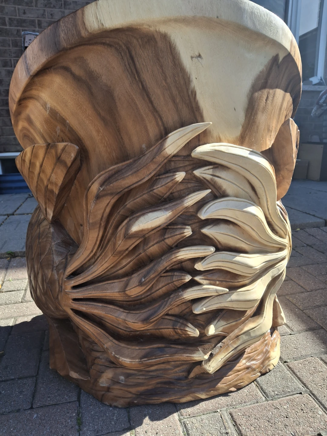 Hand-carved wooden fish accent chair - photo 4