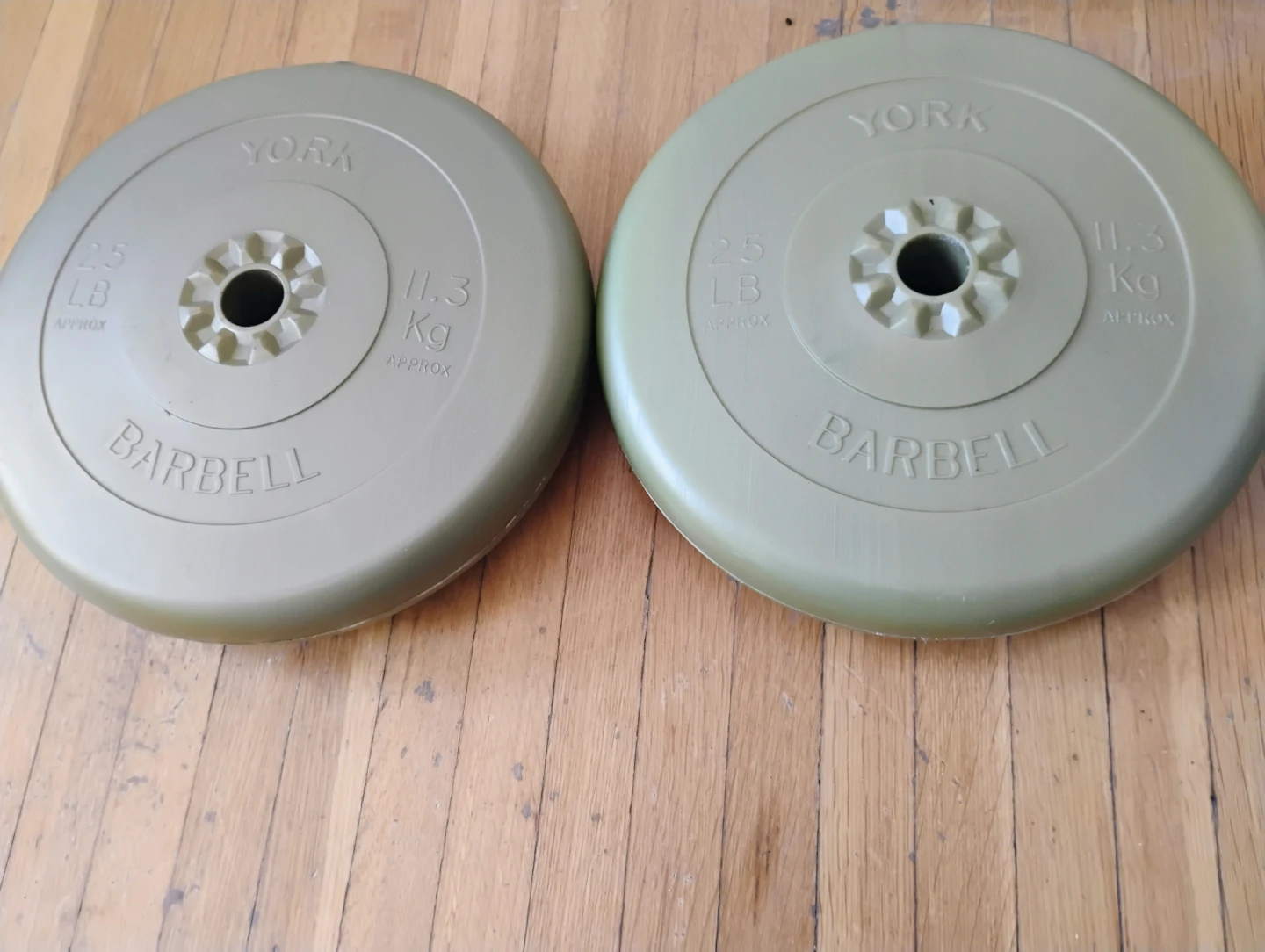 York Barbell Set with Two 25lb Plates