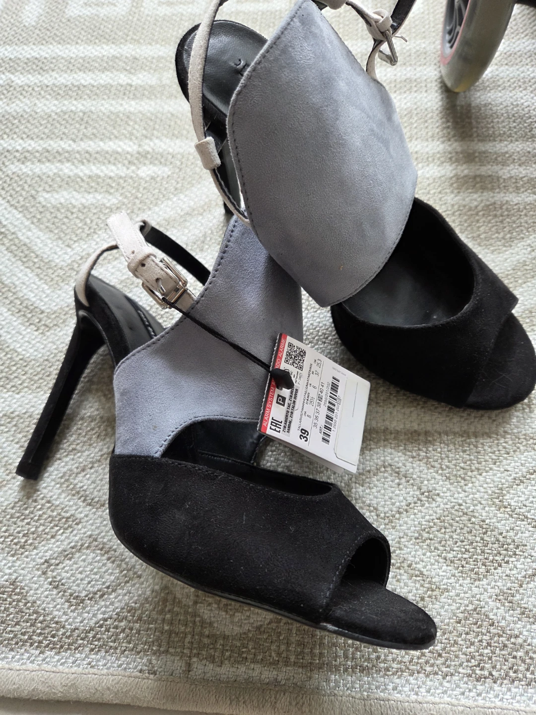 Brand new Zara Black and Grey Suede Heels Size 39