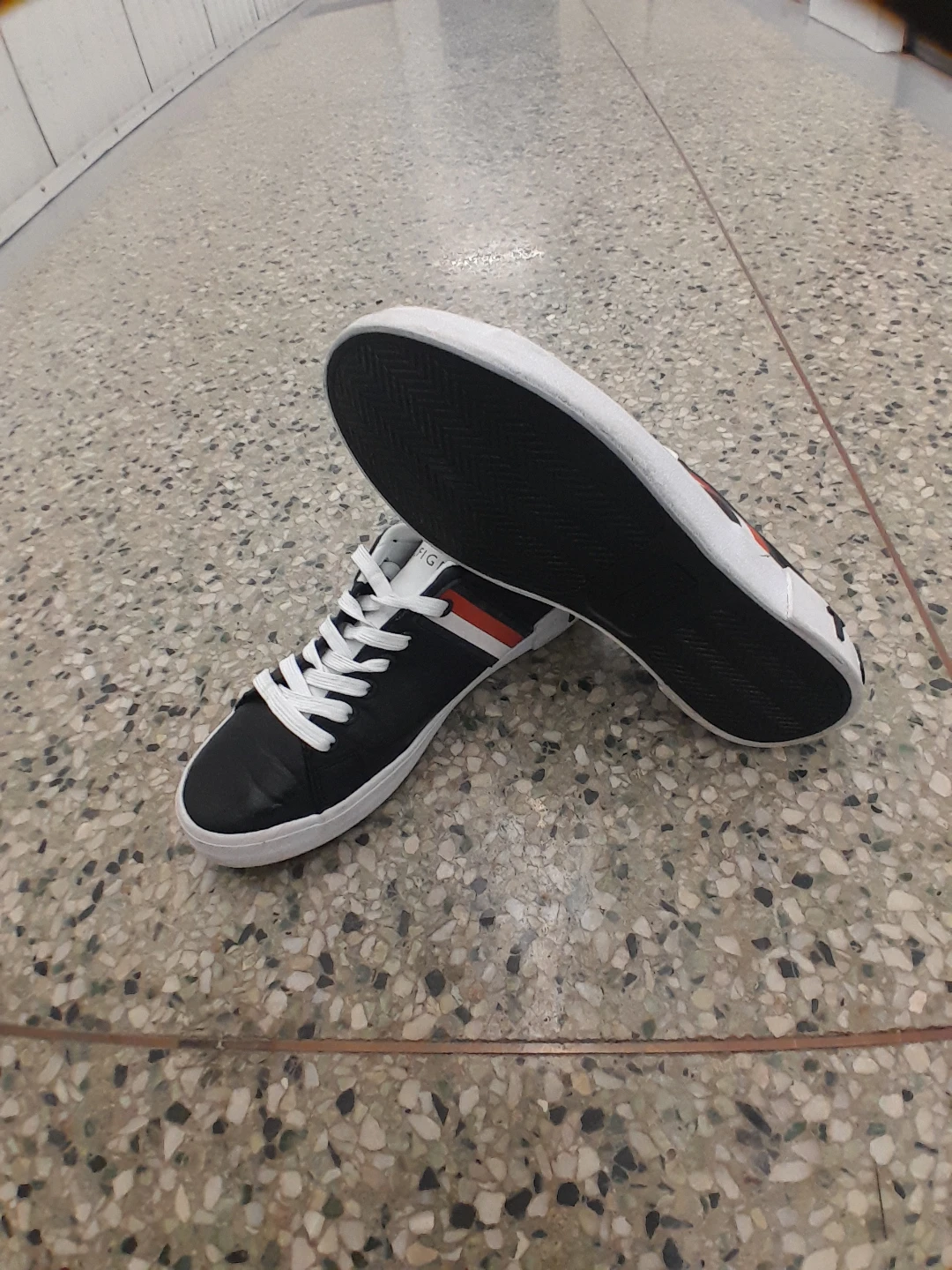 Tommy Hilfiger Black Casual Sneakers Men's Size 7 - photo 5