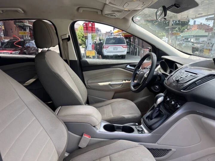 2016 Black Ford Escape SUV - photo 5