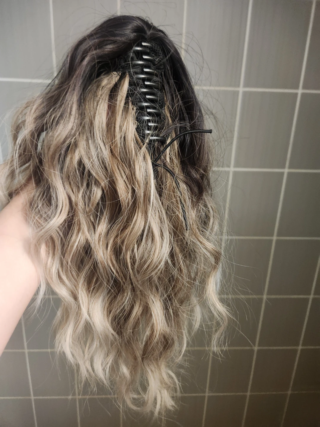 Claw clip wavy hair extension ponytail