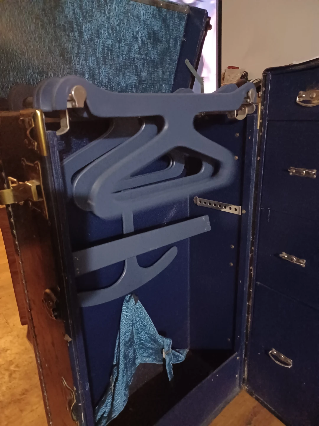 Vintage Trunk Wardrobe with Drawers - photo 4