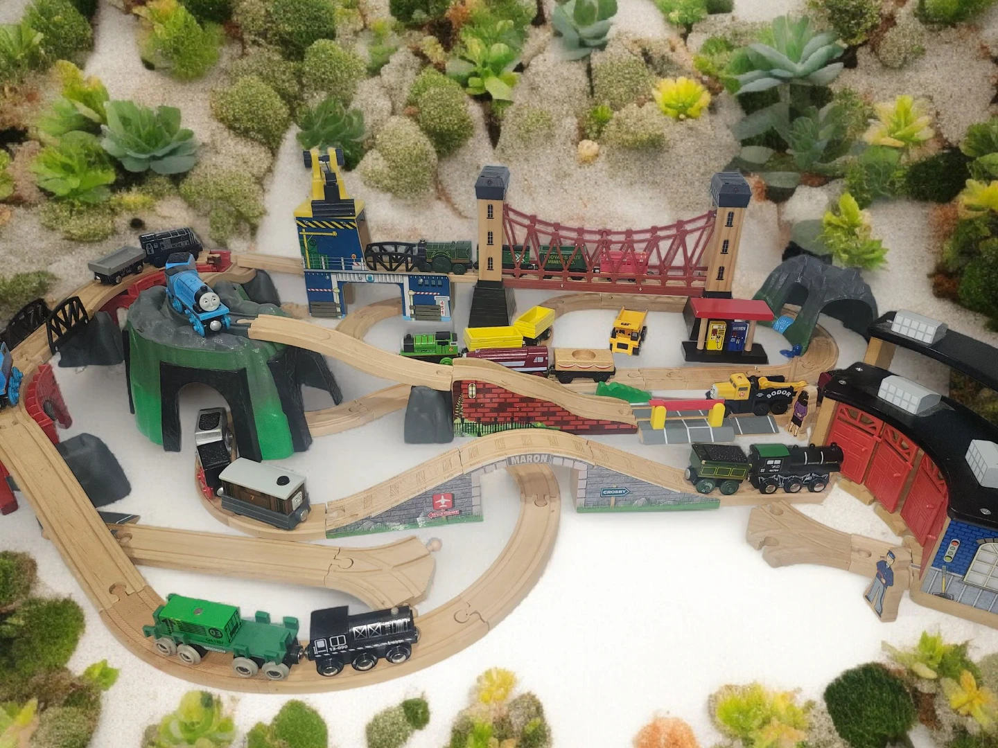 Thomas & Friends Wooden Railway Track Set