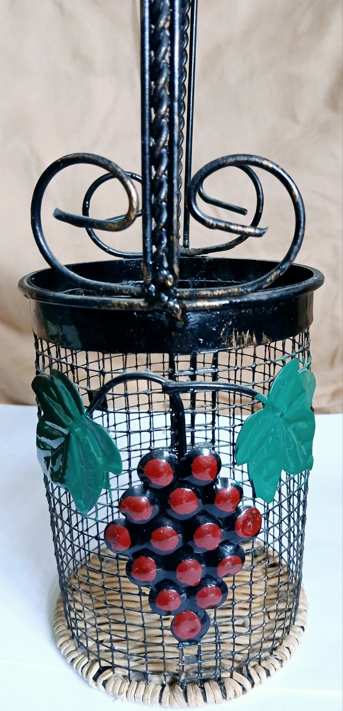 Metal Grape Theme Utensil Holder - photo 3