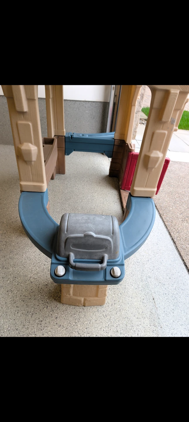 Little Tikes kids outdoor play house with BBQ - photo 3