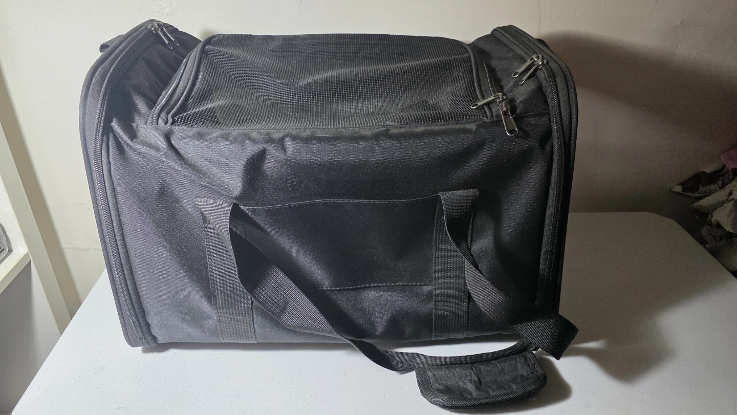 Black Pet Travel Carrier - photo 2