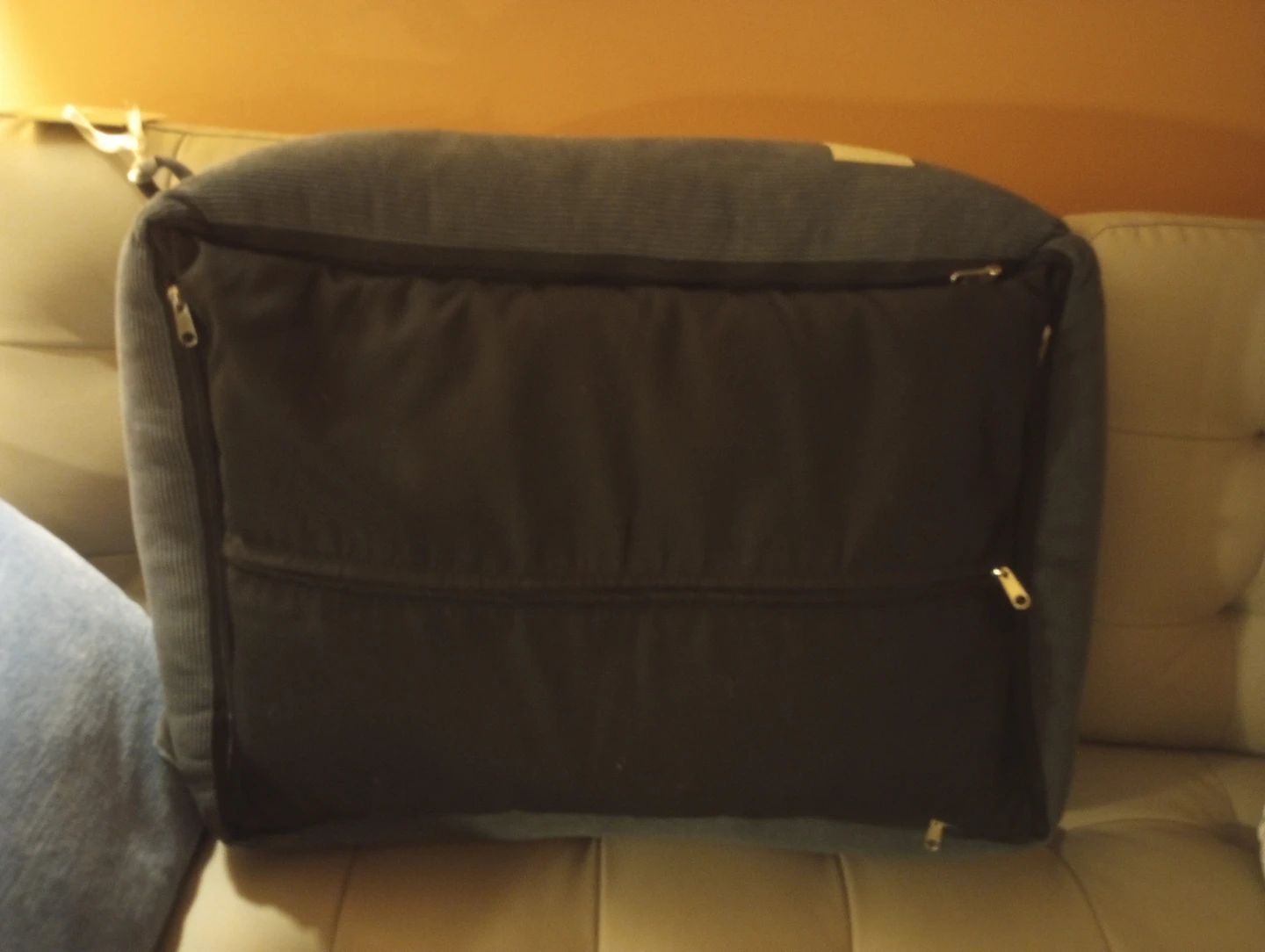 NEW Fuzzyard Life Small Corduroy Dog Bed - photo 5