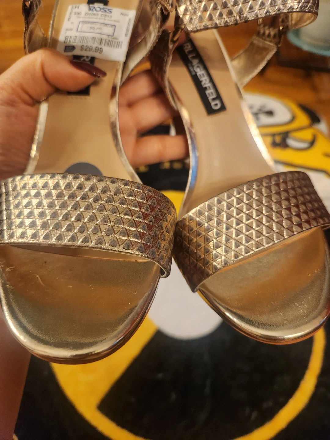 Karl Lagerfeld NWT 7 Metallic Gold Snakeskin Cieone Sandal - photo 4