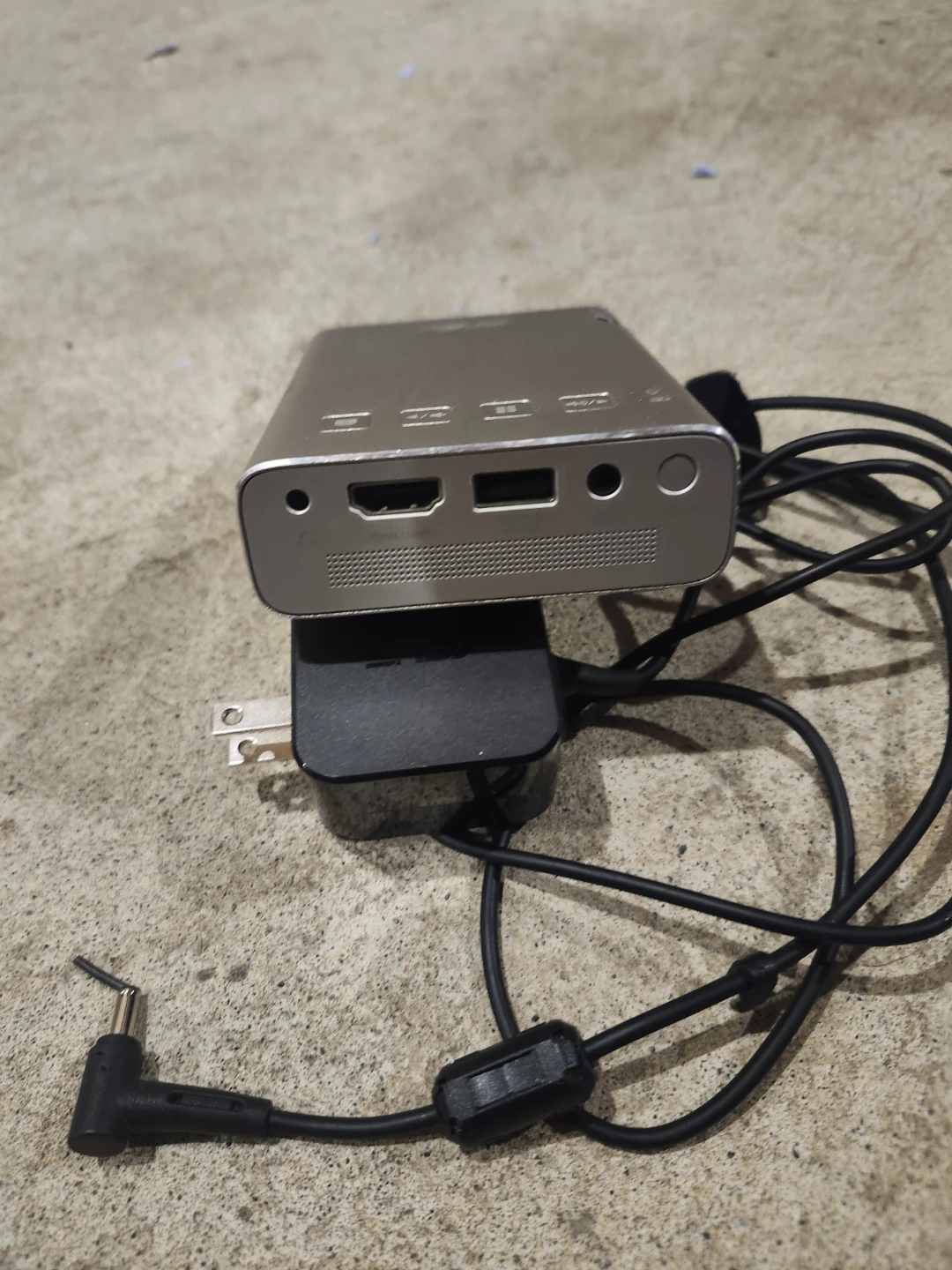 ASUS ZenBeam Portable Projector - photo 2