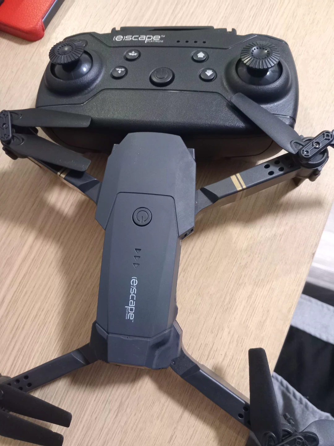 Escape Platinum Drone with Controller and Case