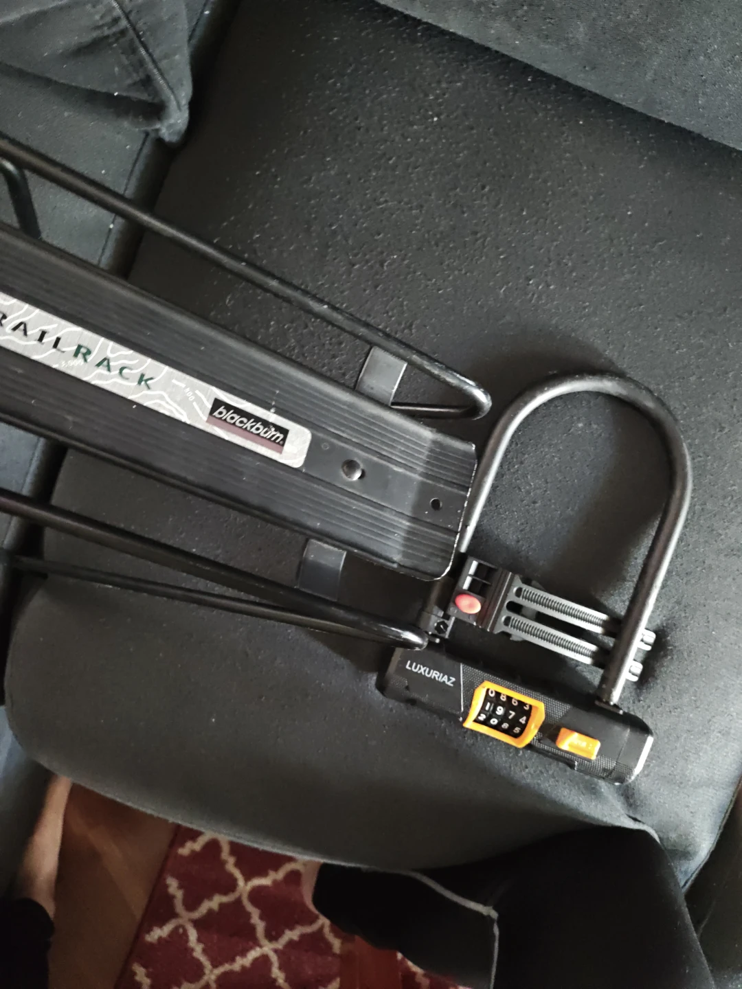 Blackburn Trailrack and Luxuriaz U-Lock
