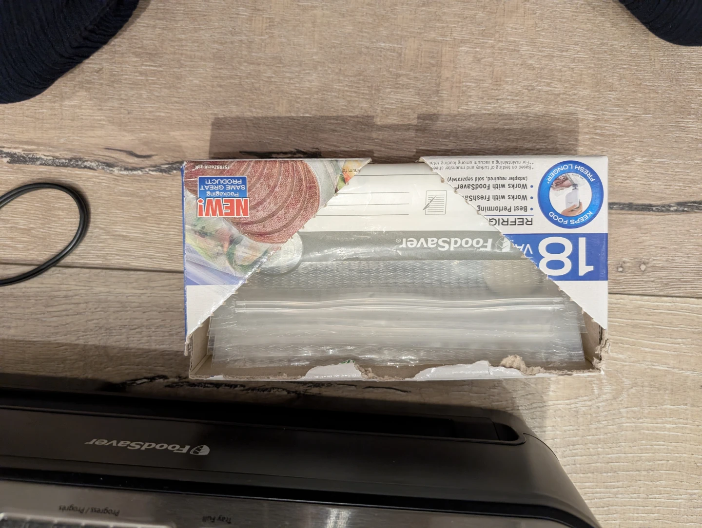 FoodSaver 2-in-1 Vacuum Sealing System - photo 4