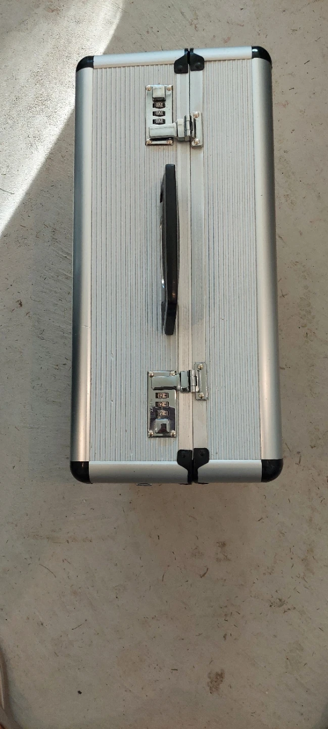 Silver Aluminum Hard Carry Case - photo 2