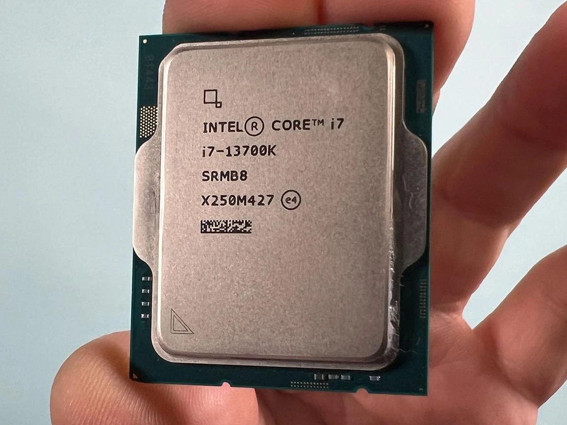 Intel i7-13700K + ASUS ROG STRIX Z690-E Gaming Bundle