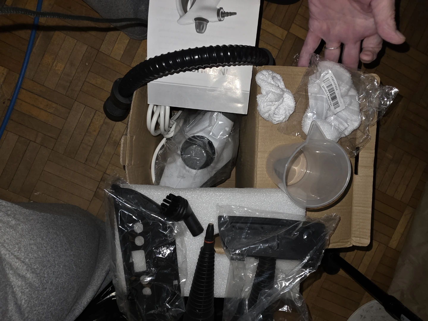 Portable Steam Cleaner with Accessories - photo 2