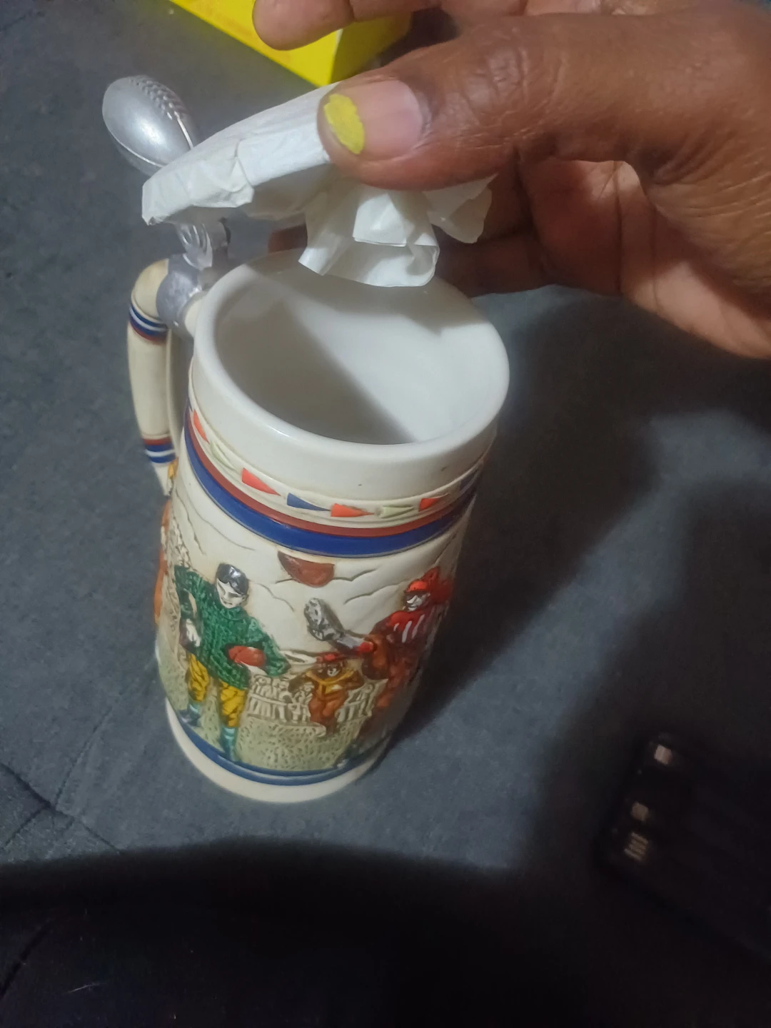 Vintage 1983 Avon Football Beer Stein - photo 3