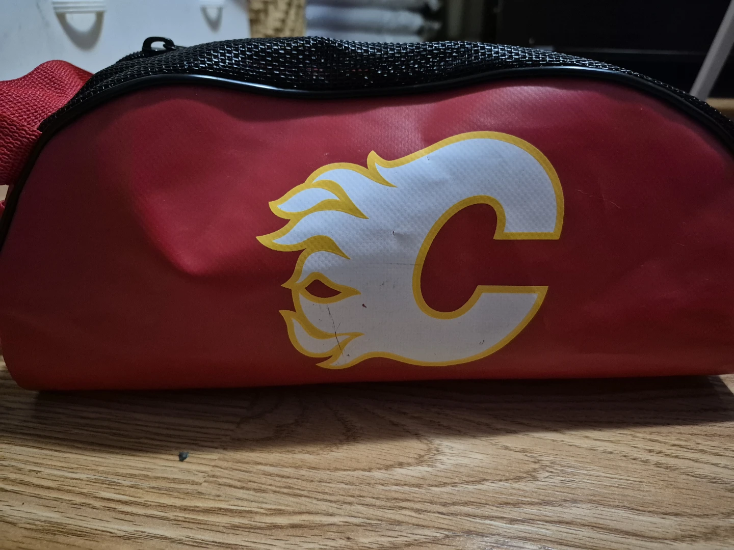 Calgary Flames zippered accessory bag
