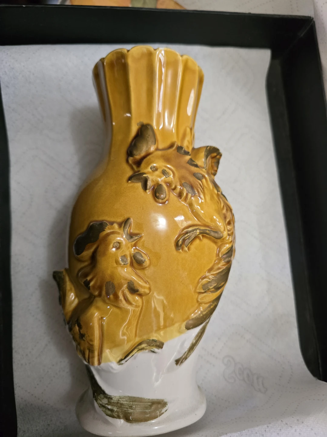 VINTAGE Japan Cock Fight Ceramic decorative vase
