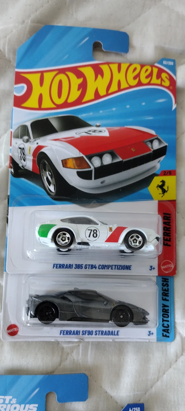 Assorted Hot Wheels Diecast Cars - Collection of 15 - photo 2