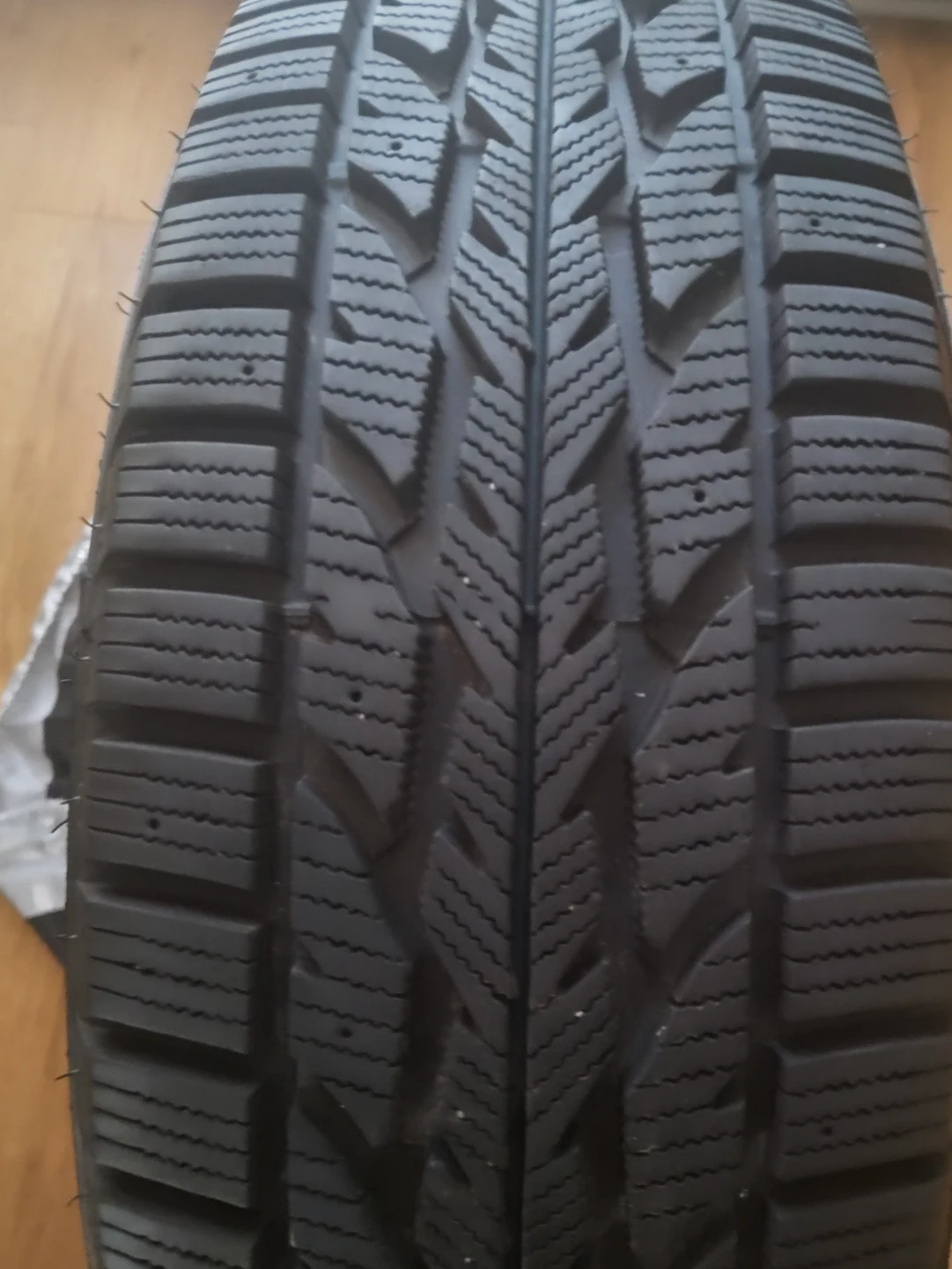 Firestone Winterforce 2 UV Tire 225/70R16