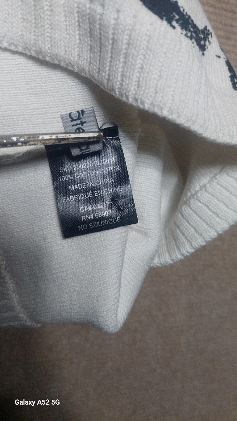Le Chateau Red Squad Beanie - photo 5