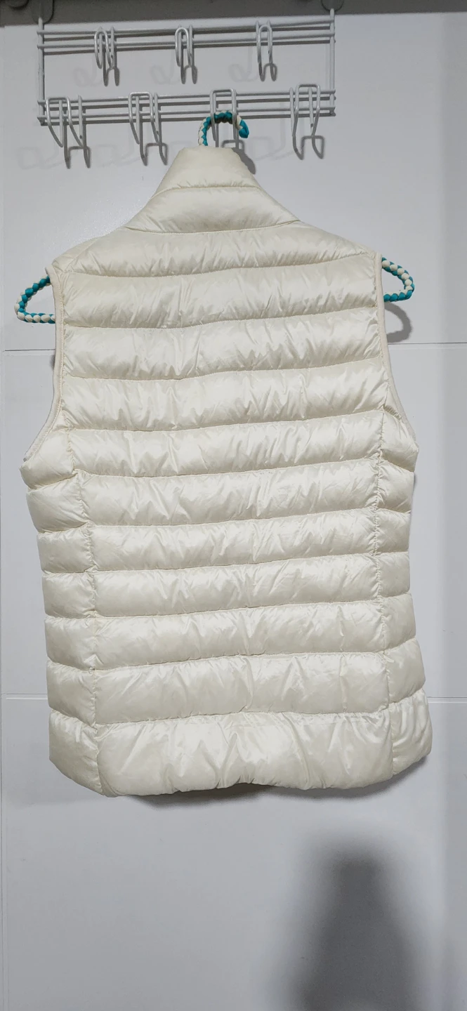 Uniqlo Ultra Light Down Vest White - photo 2