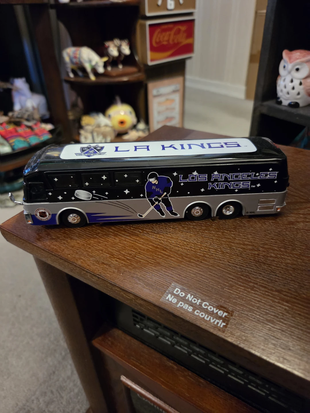 Los Angeles Kings NHL Toy Bus