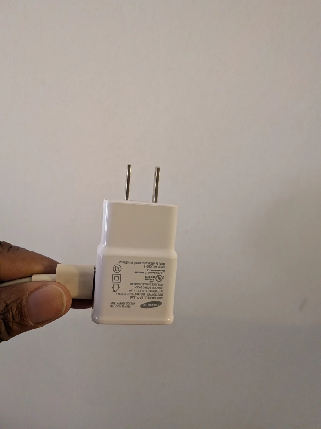 Samsung Travel Adapter EP-TA12JWE and New ZTE Charger - photo 4