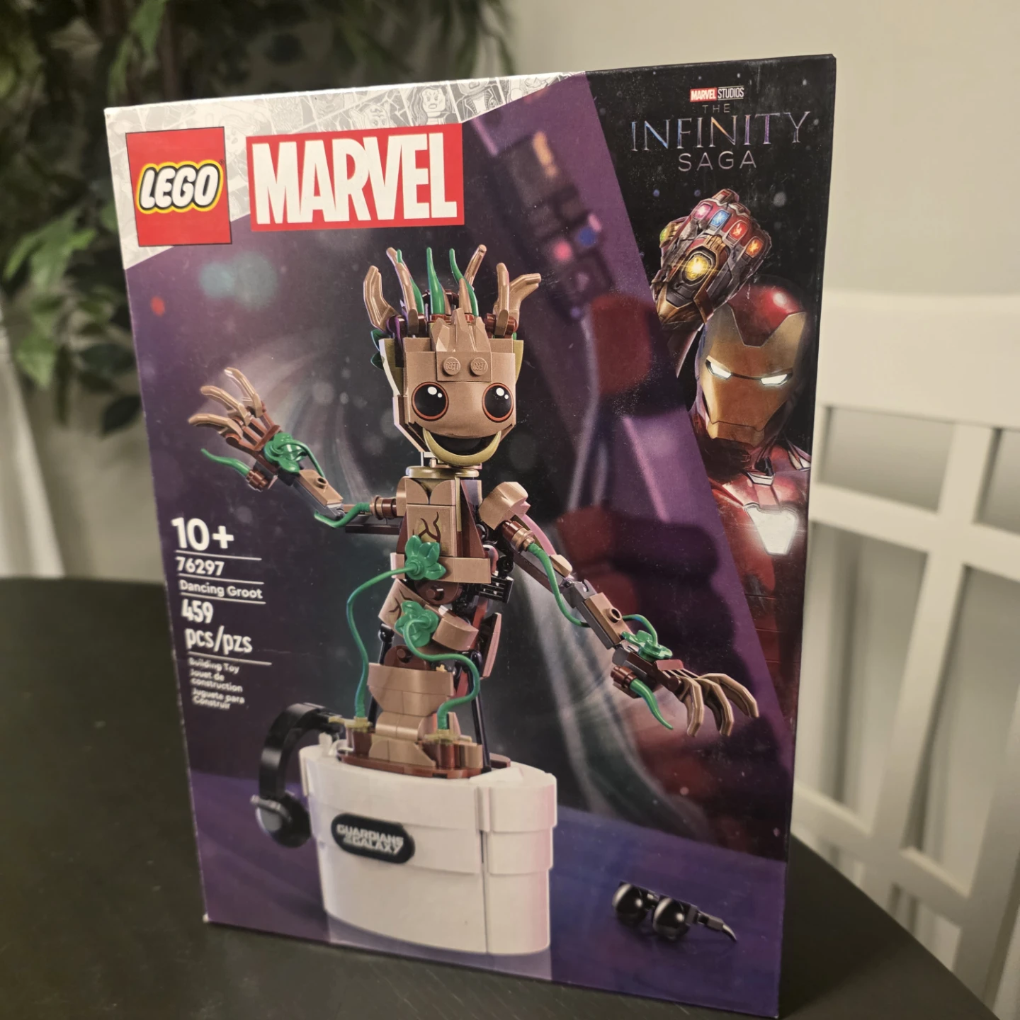 LEGO Marvel Dancing Groot 76297